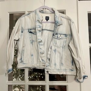 gap light wash/white denim jacket size XL